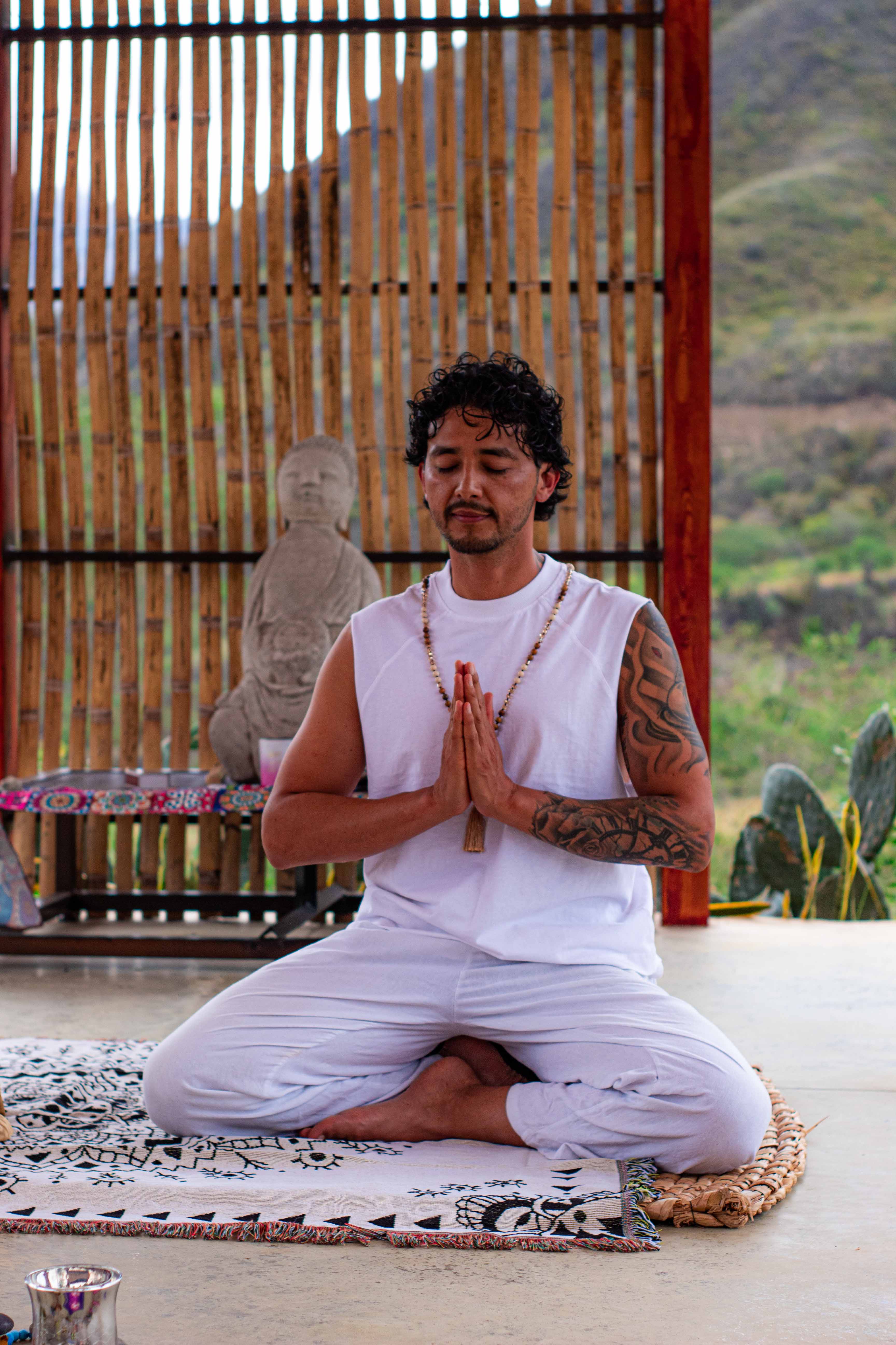 Fundador de Izotal en conexión con la naturaleza