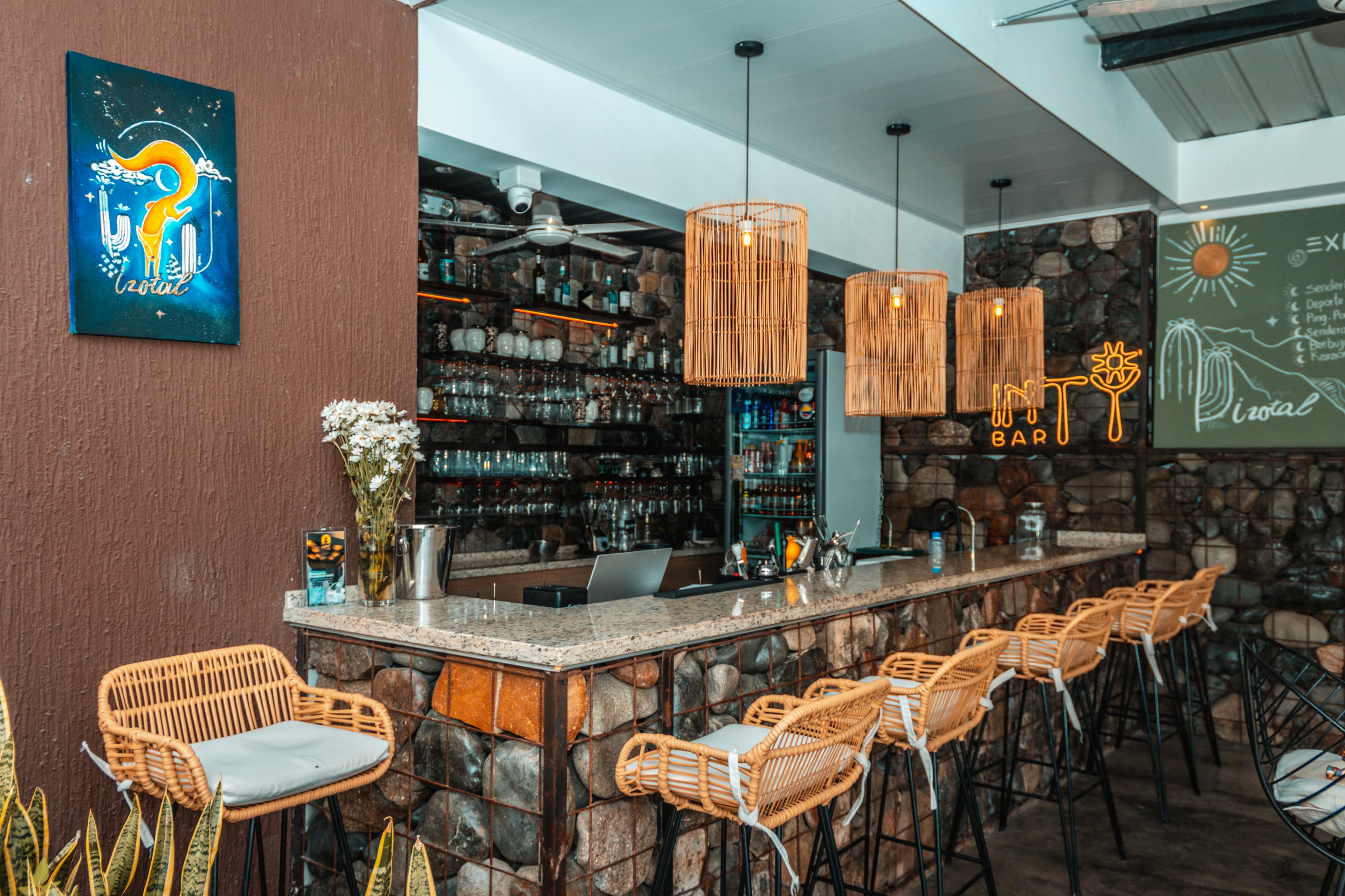 Bar INTI - Elixires del sol