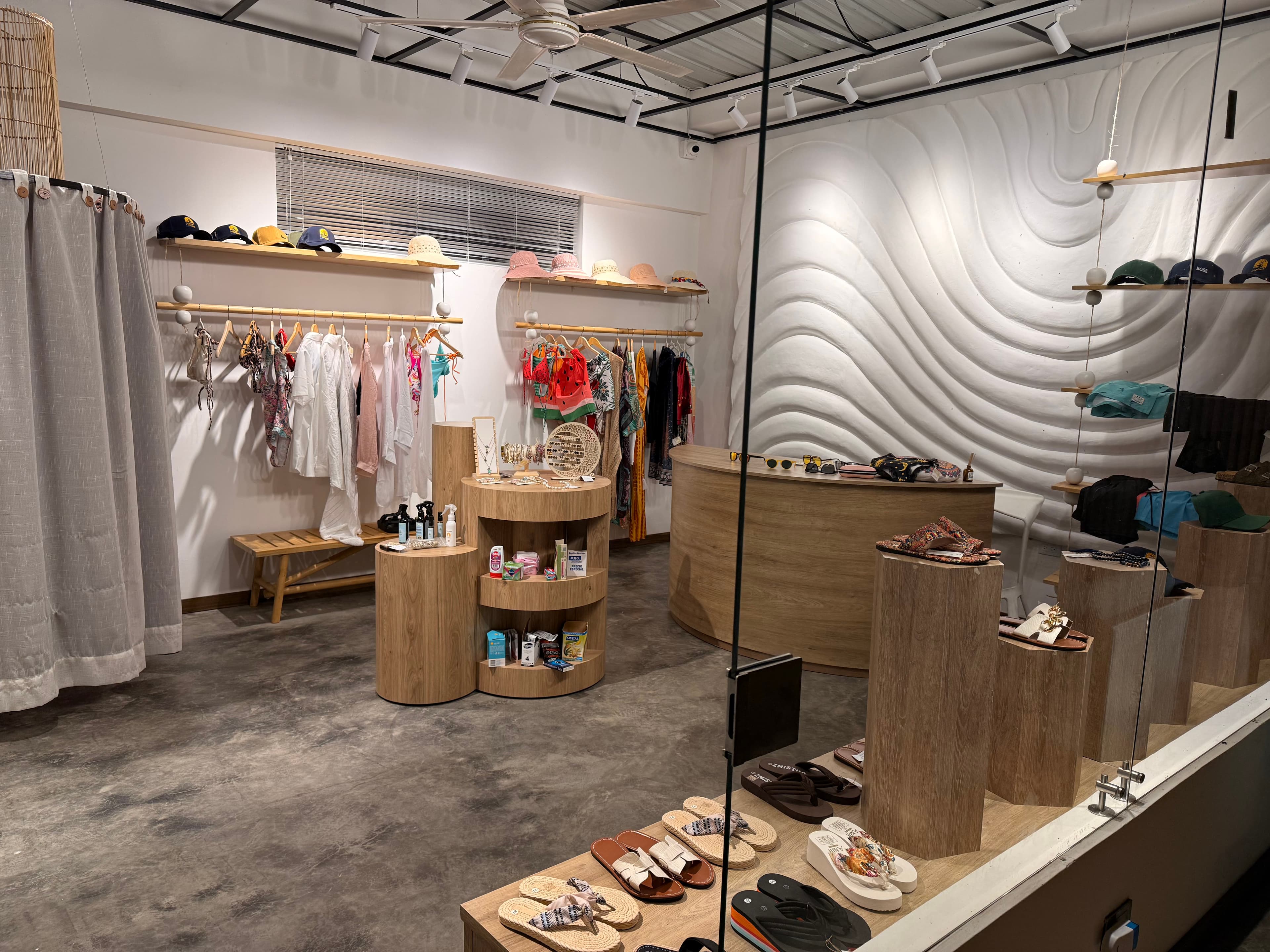 Boutique & Coworking - Esenciales para tu bienestar y productividad